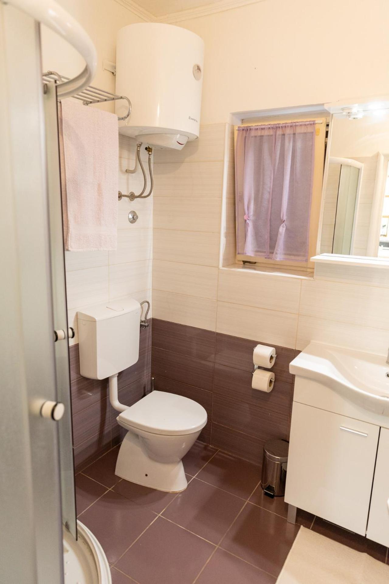 Apartmani Trlaja Vodice Zewnętrze zdjęcie
