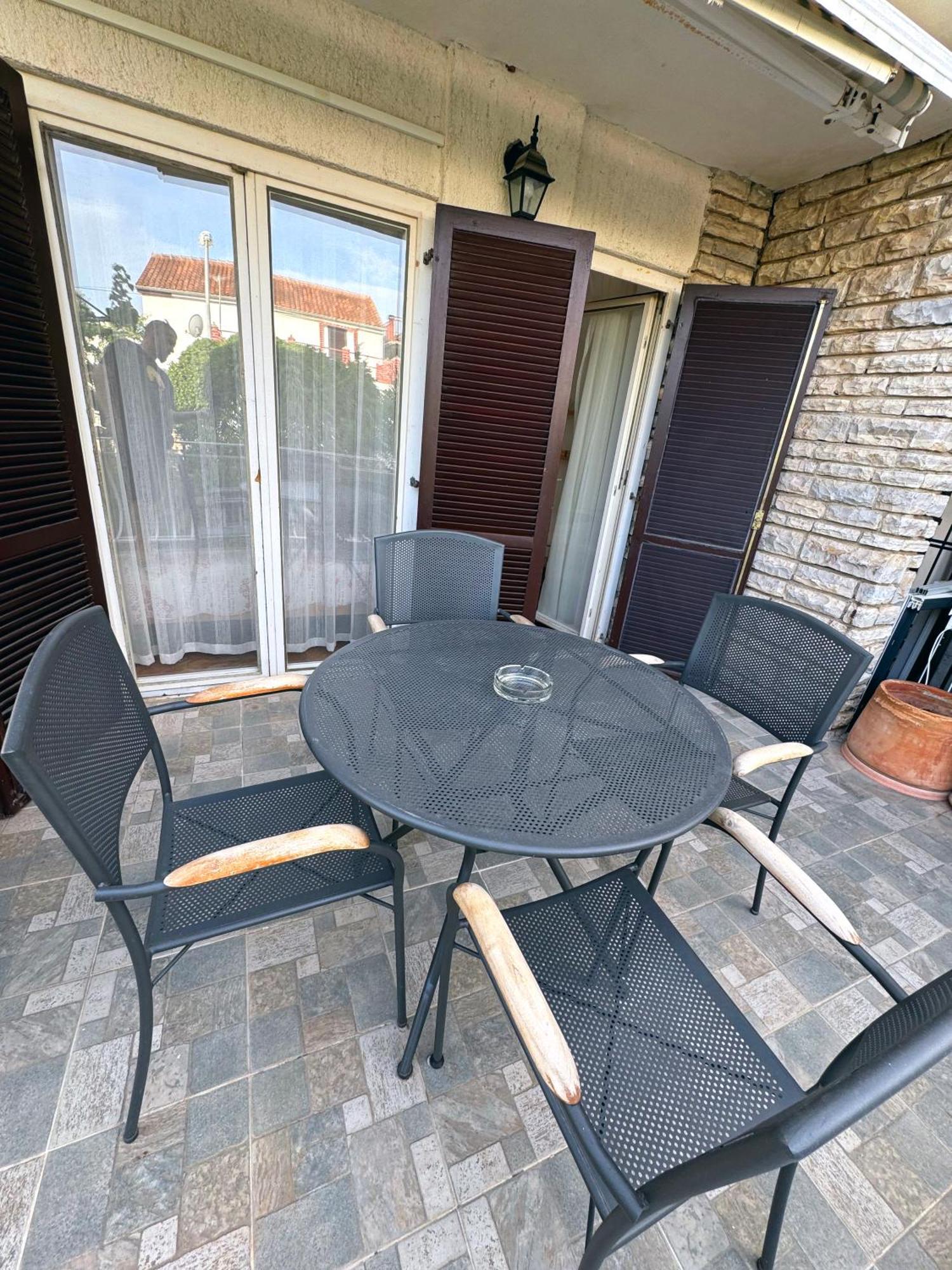 Apartmani Trlaja Vodice Zewnętrze zdjęcie